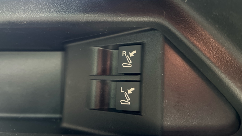 Land Rover Discovery Sport 1.5 P300e R-Dynamic HSE 5dr Auto [5 Seat] Station Wagon